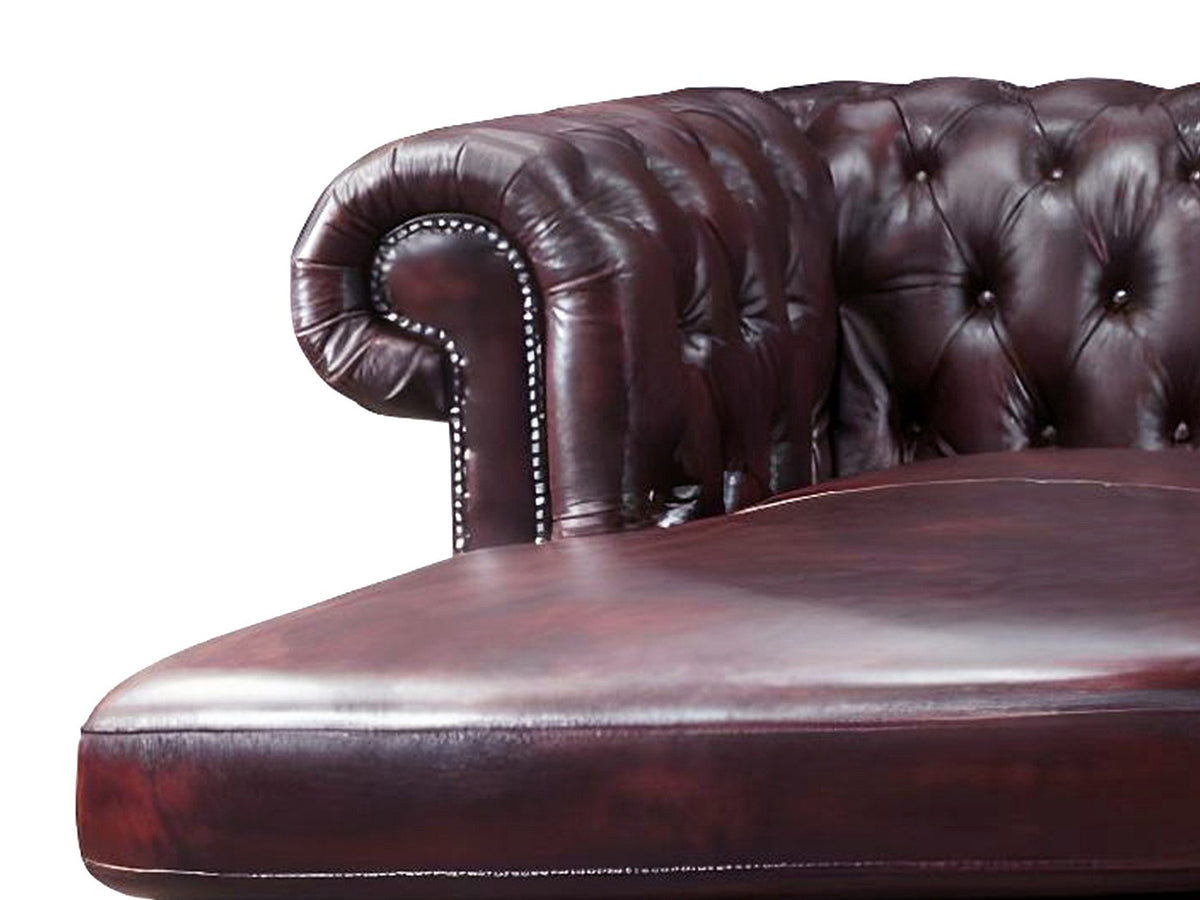 Méridienne à droite du canapé d'angle chesterfield BRENTON bordeaux