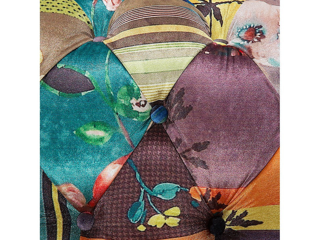 Pieds en bois de pin du fauteuil chesterfield KIPLING patchwork
