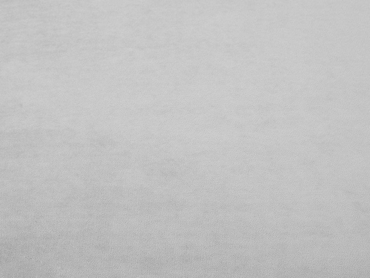Vue d'ensemble du canapé chesterfield EDWINA 3 places gris clair