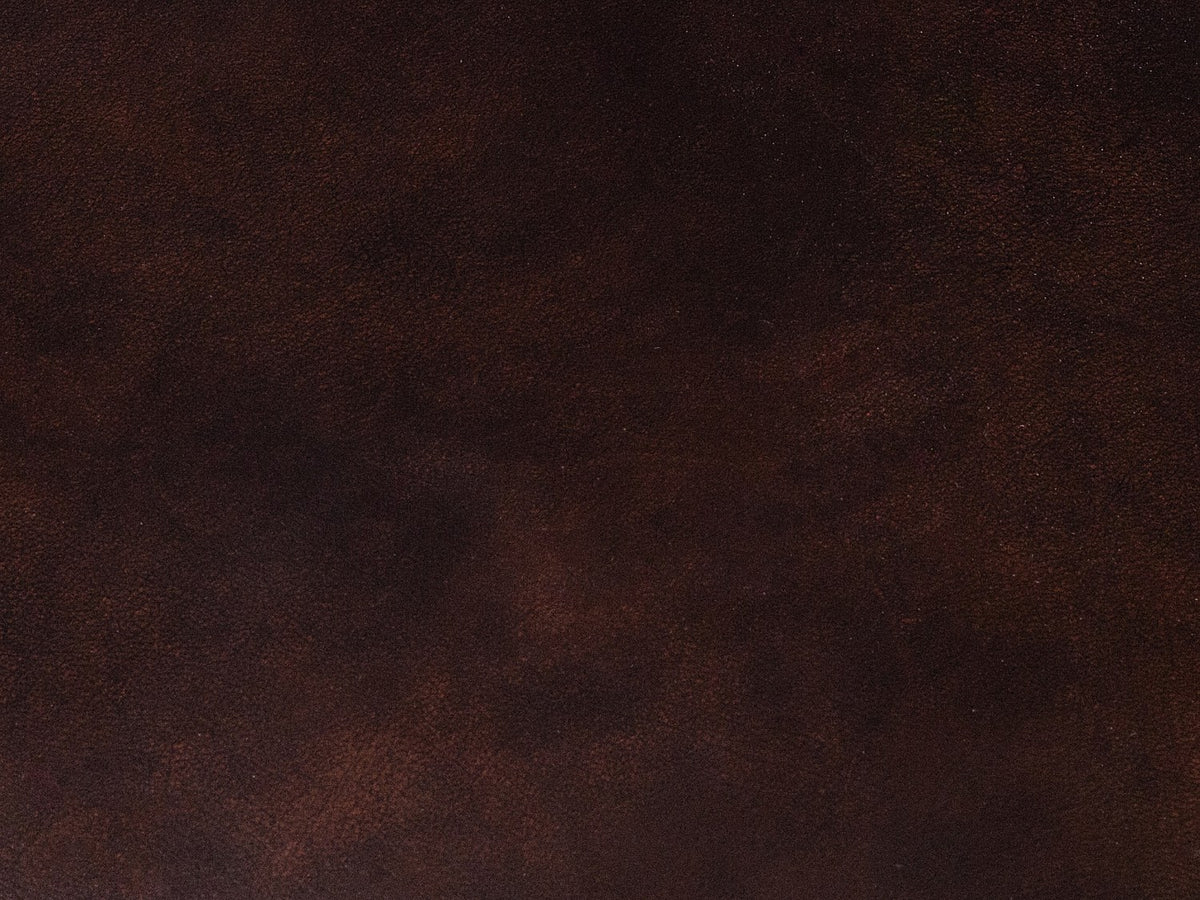 Vue d'ensemble du canapé chesterfield BRENTON 4 places cuir marron chocolat