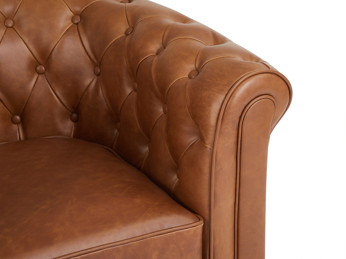 Accoudoirs roulés du canapé chesterfield THAMES en cuir camel