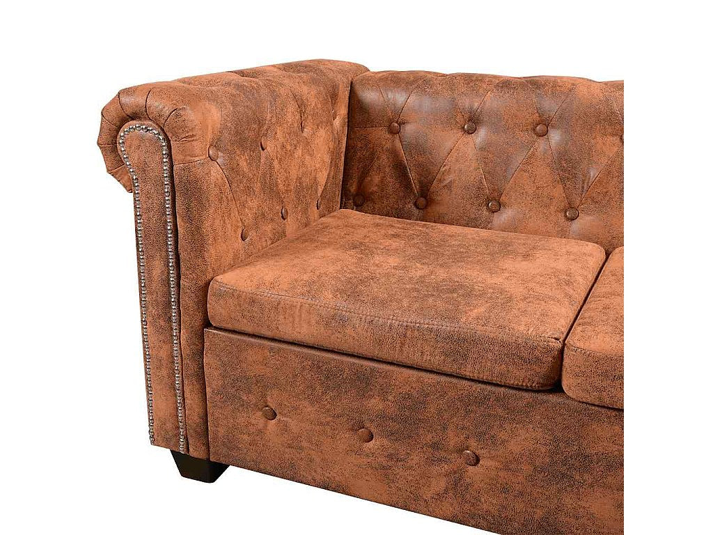 Détail du simili cuir vieilli du canapé chesterfield KENDAL