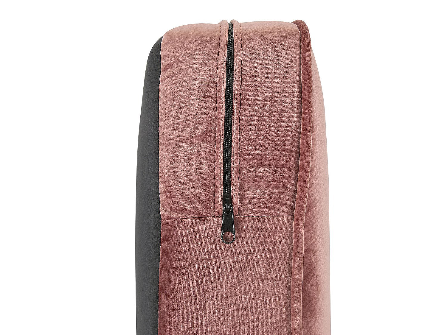 Fauteuil chesterfield JARVIS rose dans un intérieur glamour
