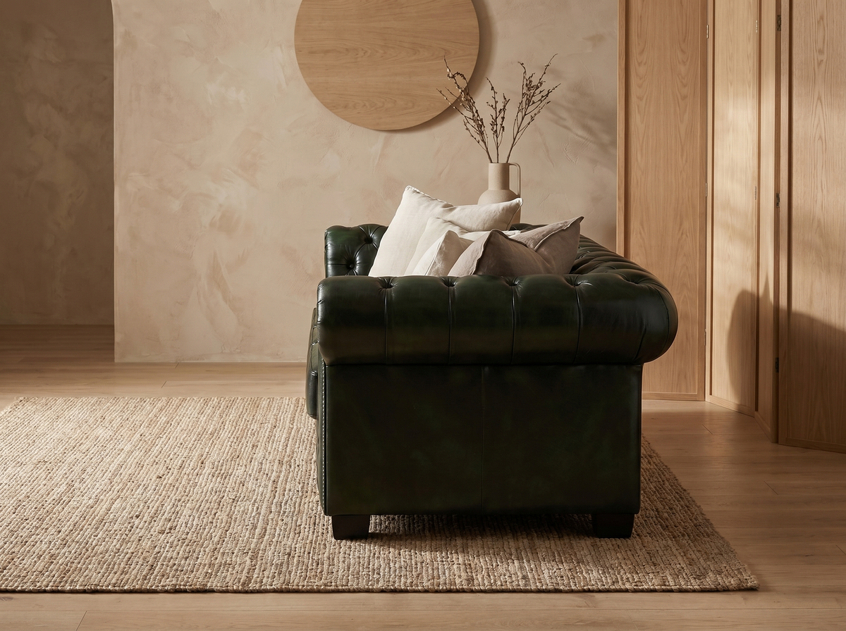 Aspect vieilli du cuir du canapé chesterfield BRENTON vert