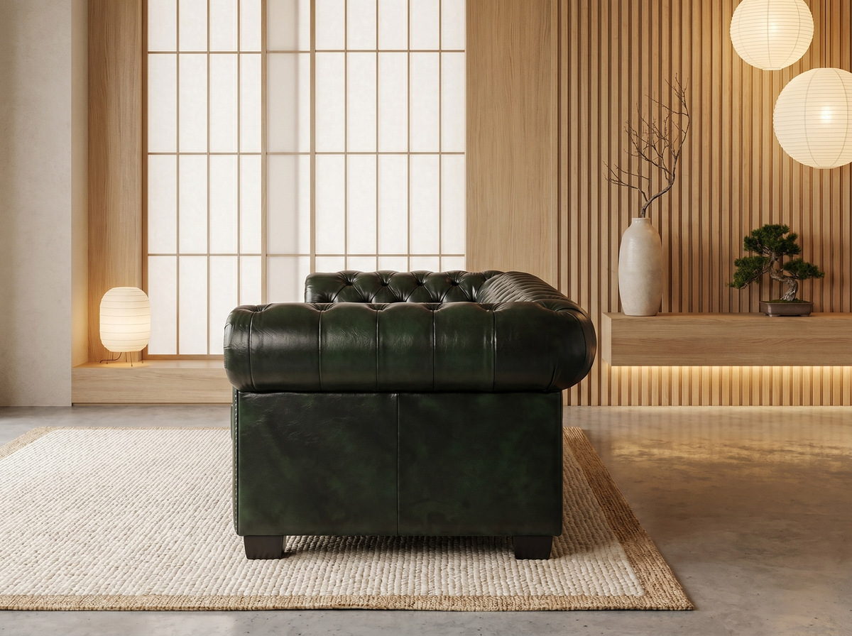 Canapé chesterfield BRENTON 4 places dans un salon élégant